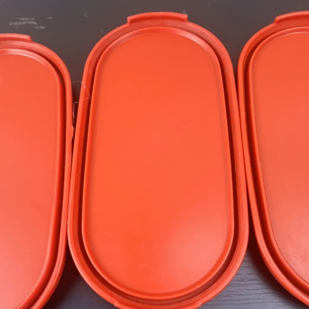 Tupperware Red Oval Snap Lids 18 oz Replacement Plastic Seal Set of 3